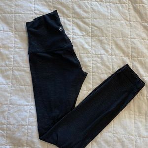 Like new wunder under size 2 black leggings